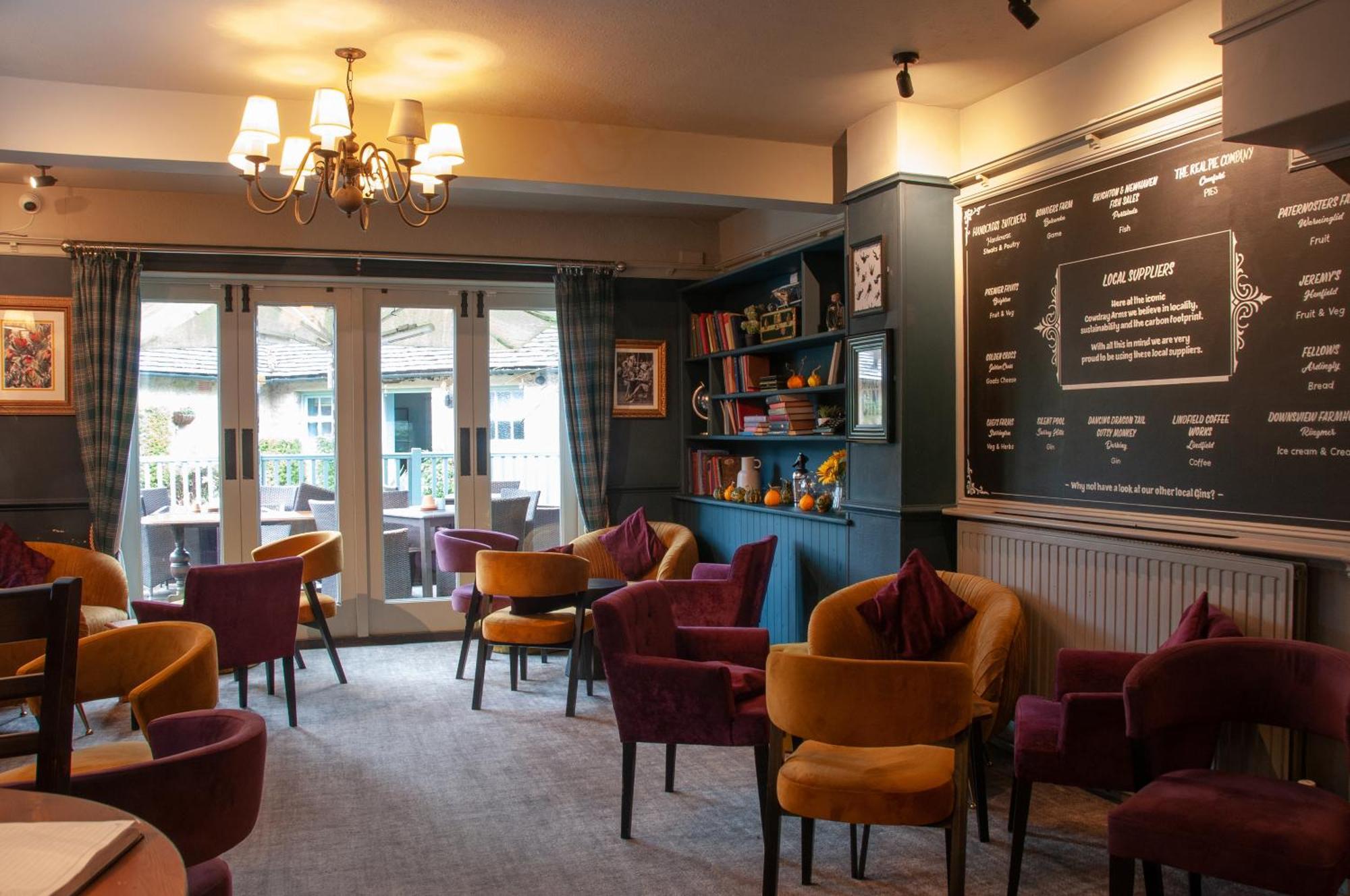 The Cowdray Arms Panzió Worth  Kültér fotó